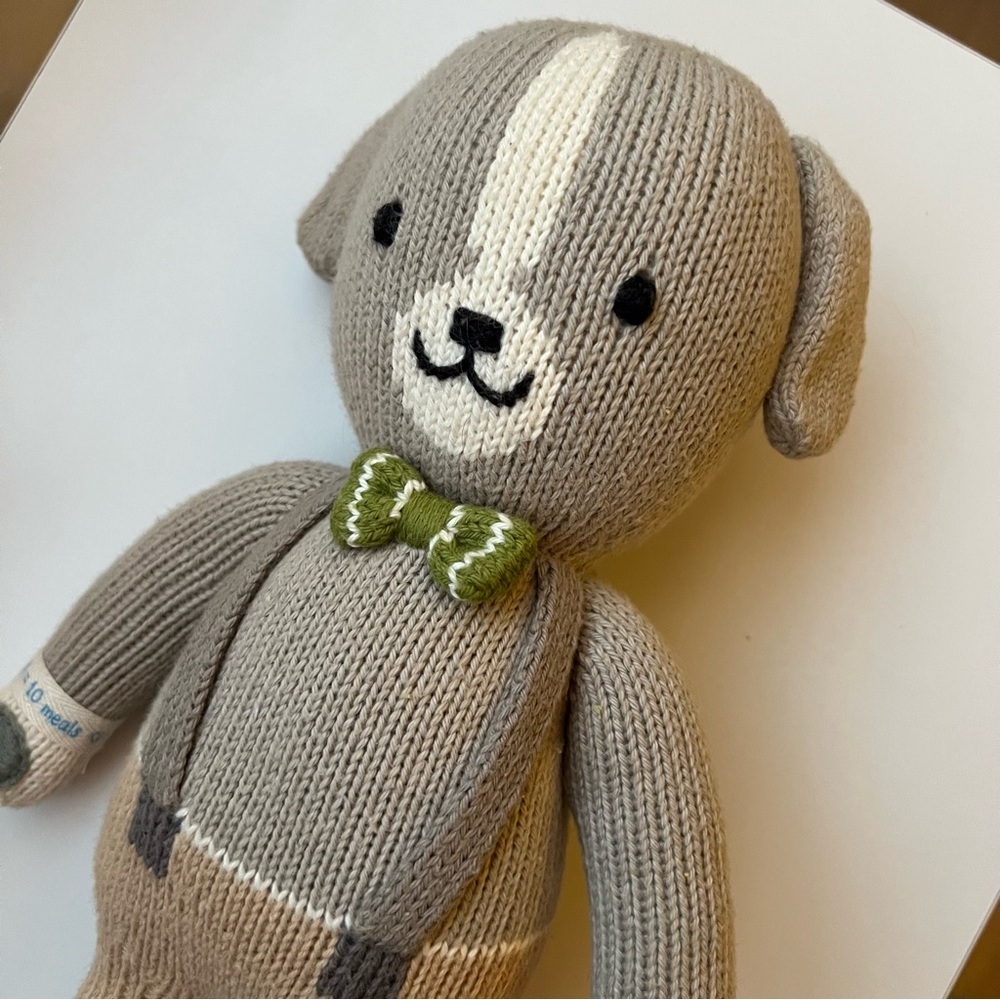 Cuddle and Kind Noah the Dog Plush Animal Toy Hand Knit 13" - Picture 3 of 3